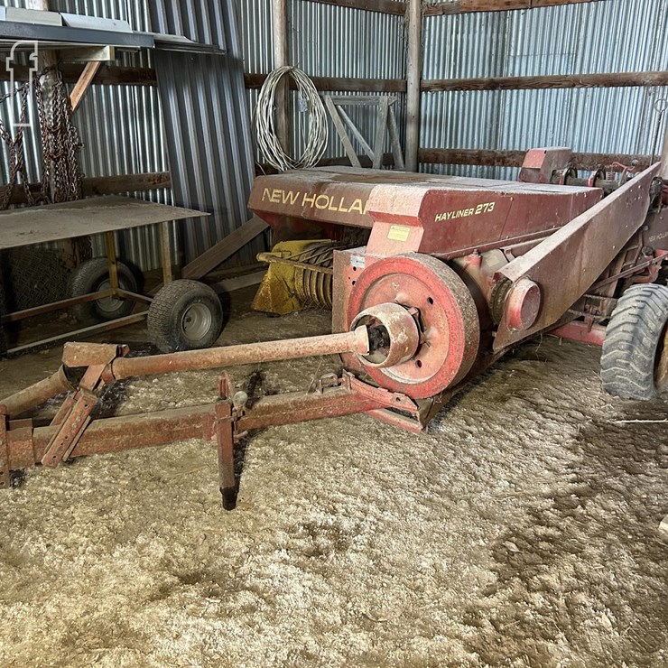 NEW HOLLAND 273