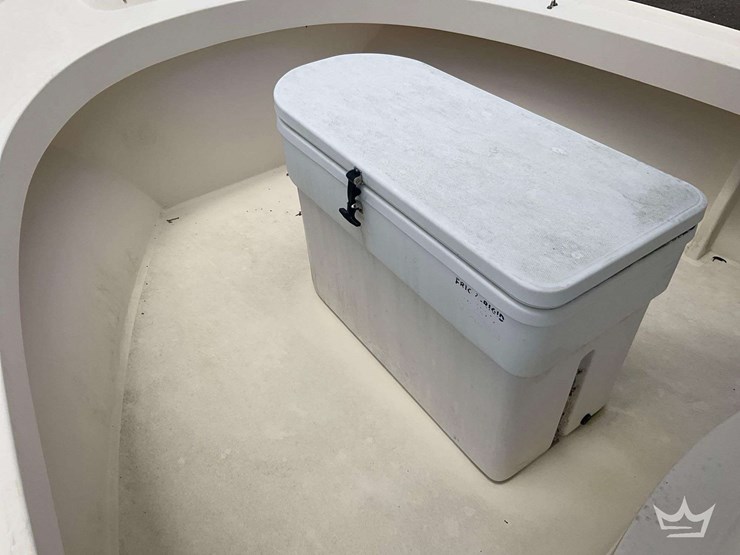 2013-parker-2501-center-console-28ft-boat-with-2000-float-on-30ft-t/a-boat-trailer-image-15