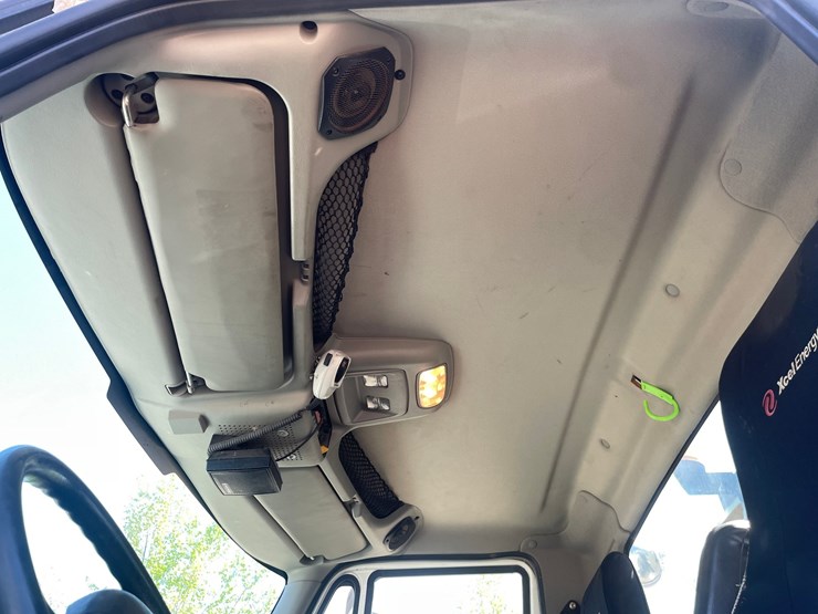2013-international-durastar-4400-image-58