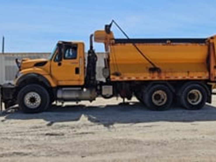 2010-international-workstar-7600-image-5