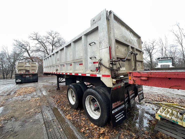 #1210-•-1974-easton-end-dump-trailer-(has-mn-title)-image-3