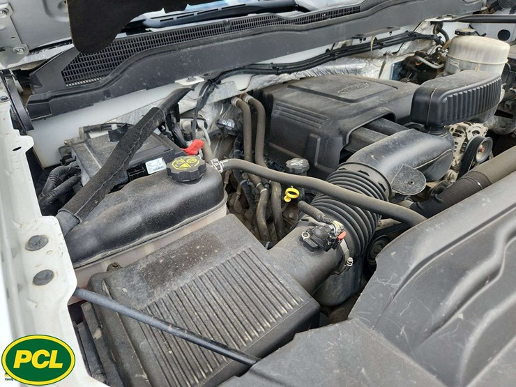 2017-chevrolet-silverado-2500hd-image-28