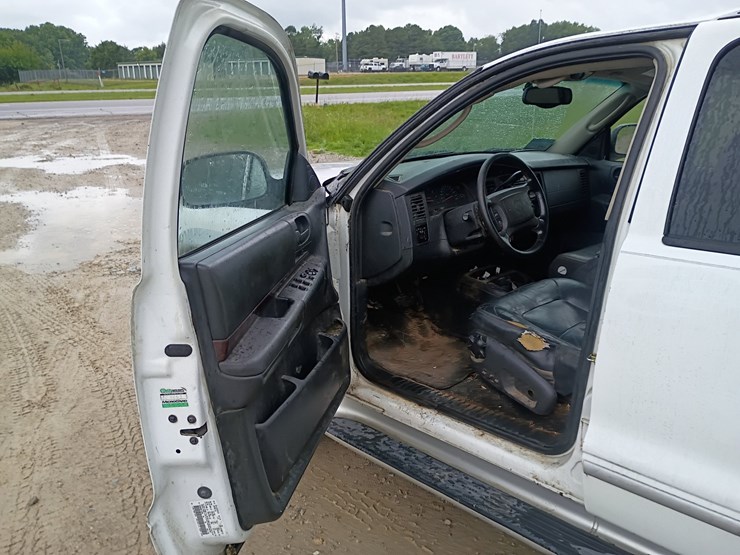 2002-dodge-durango-image-24