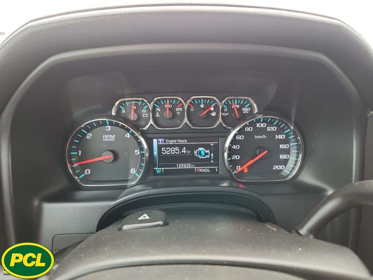 2017-gmc-sierra-2500hd-image-21