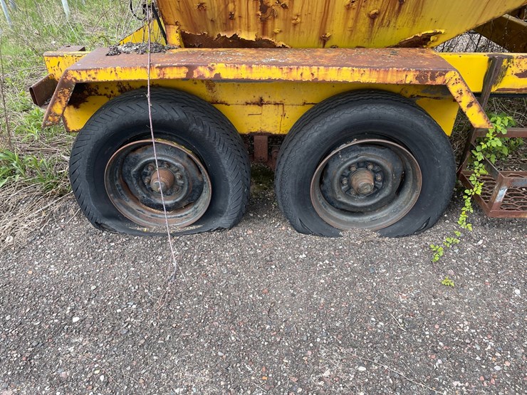 #2818-•-blacktop-patching-trailer-(g)-image-9