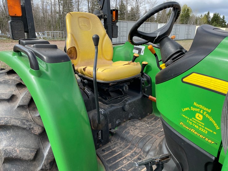 2005-john-deere-4120-image-28