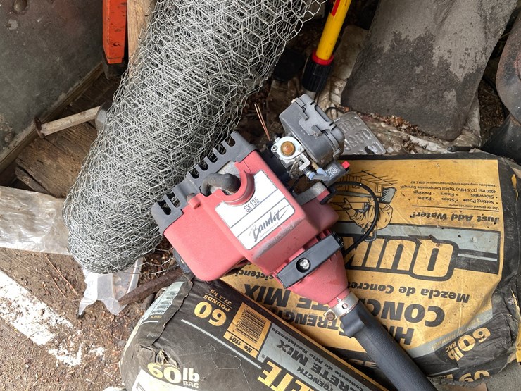 #2835-•-yard-tools-(or)-image-3
