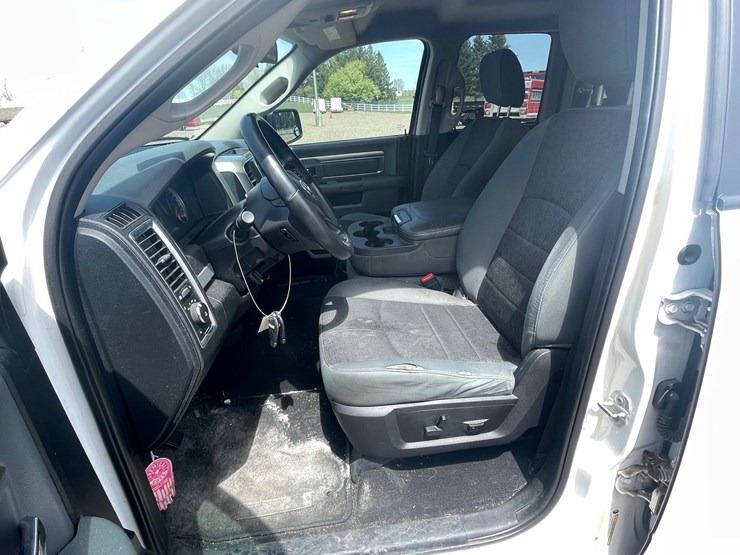 2016-dodge-ram-1500-image-21