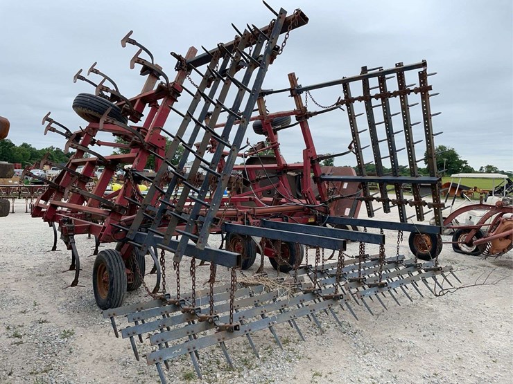 case-ih-4800-image-3