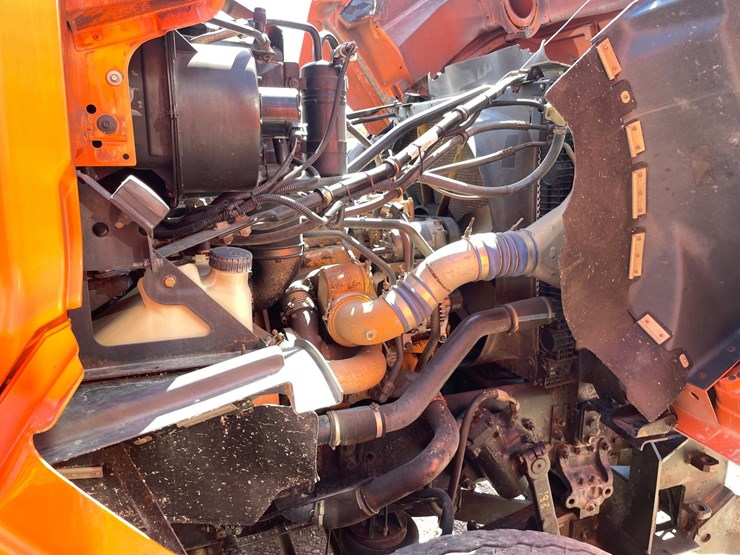 2006-caterpillar-c13-image-41