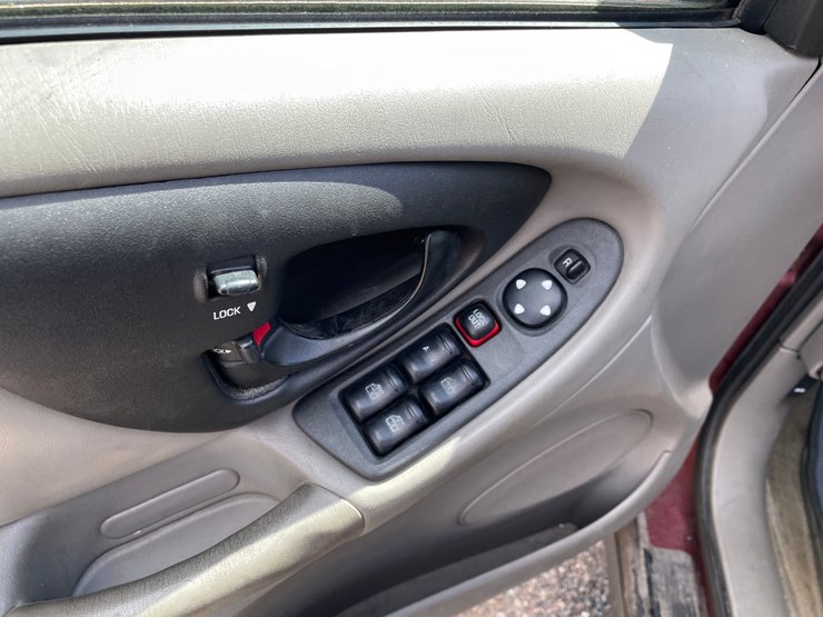 #1402-•-2003-chevrolet-malibu-(has-mn-title)-image-23
