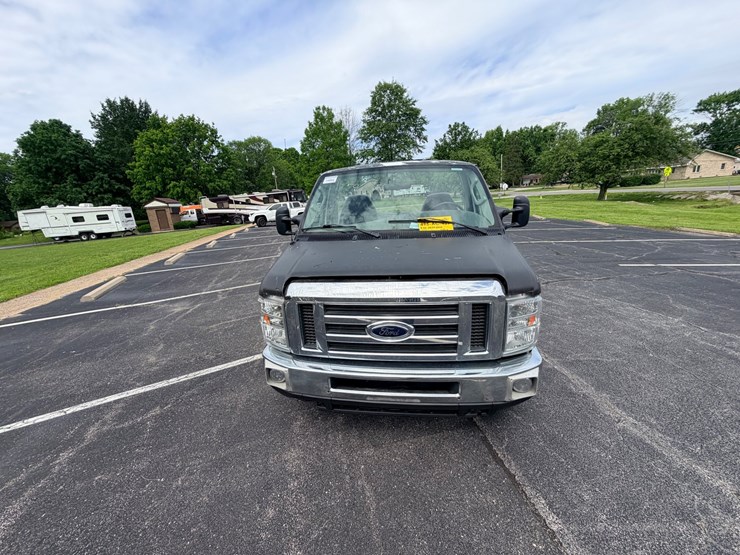 2008-ford-e450-image-18