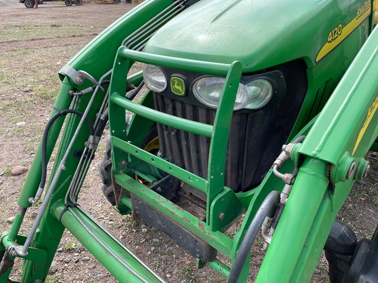 2005-john-deere-4120-image-11