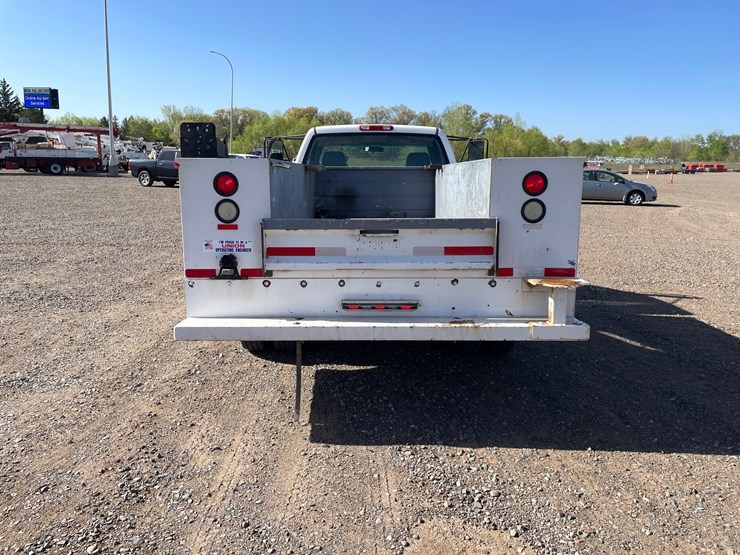 2007-chevrolet-3500-image-4