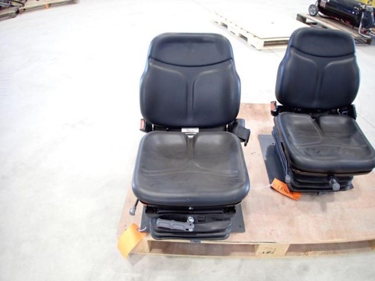 qty-of-(2)-cobo-tractor-seats-image-11