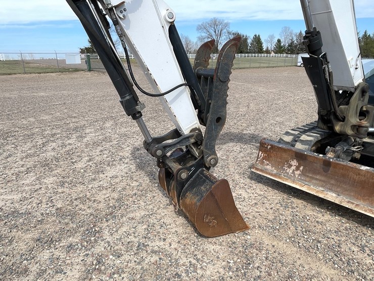 2019-bobcat-e85-image-10
