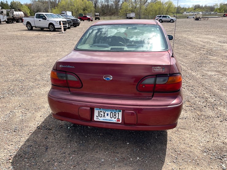 #1402-•-2003-chevrolet-malibu-(has-mn-title)-image-4