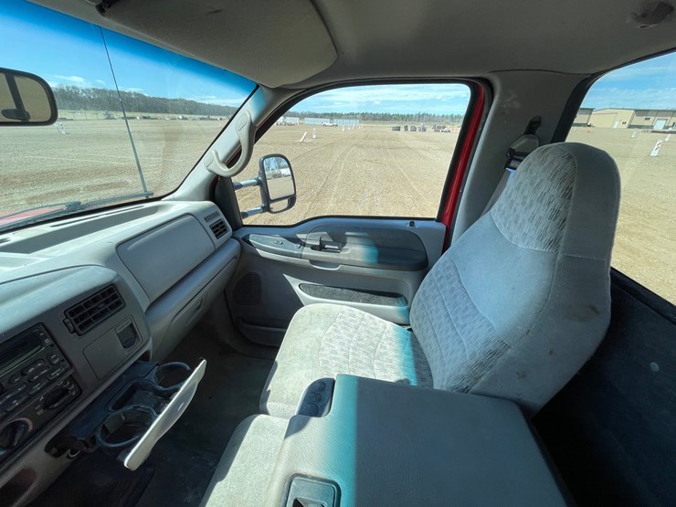 2000-ford-f550-image-24