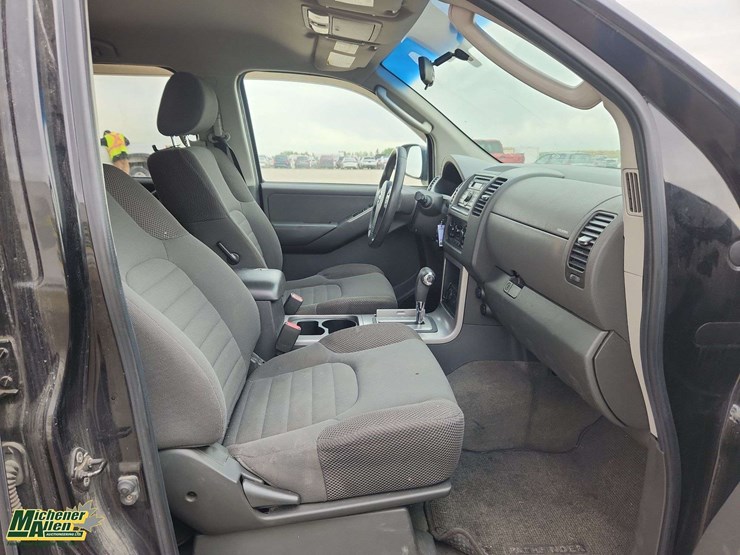 2008-nissan-pathfinder-image-17
