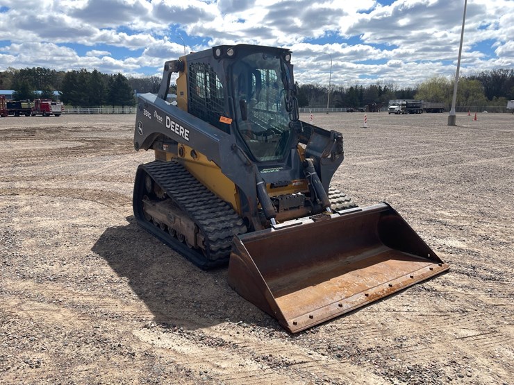 2018-deere-331g-image-11