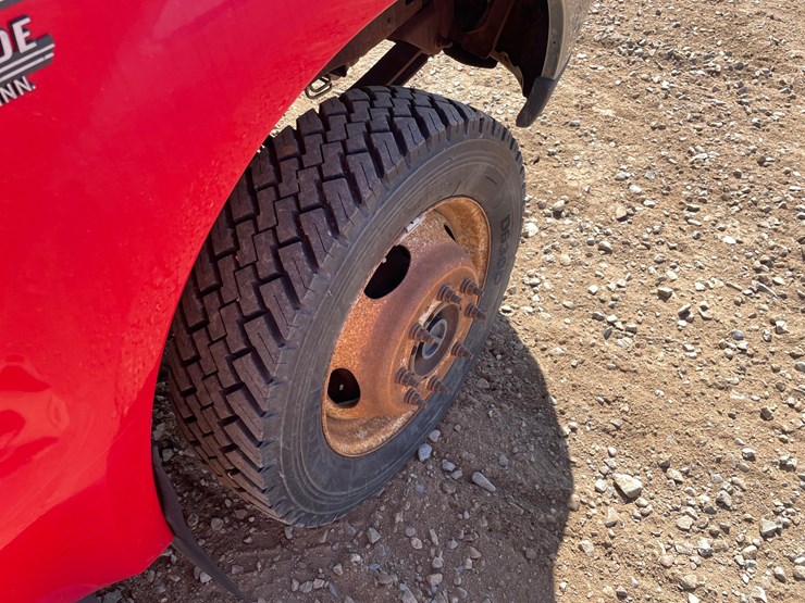 2000-ford-f550-image-14