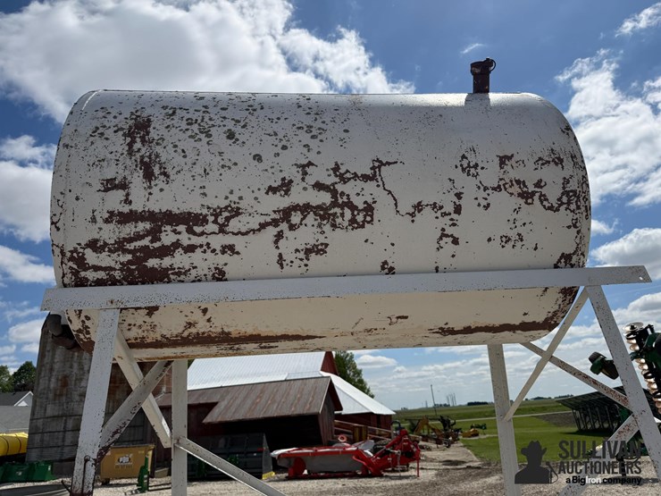 200-gal-gravity-feed-fuel-tank-image-7