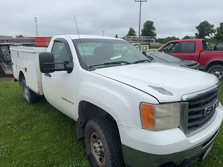 2008-gmc-2500-image-2