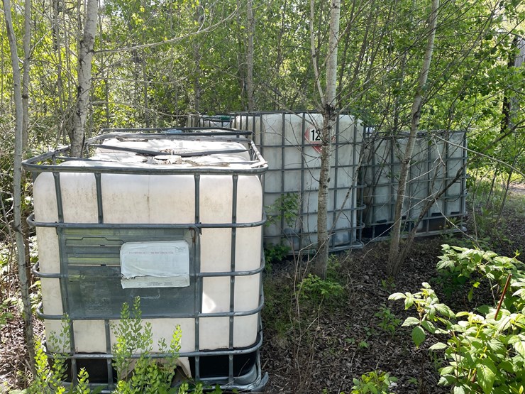 #2826-•-1500-gallon-plastic-tank-(or)-image-9