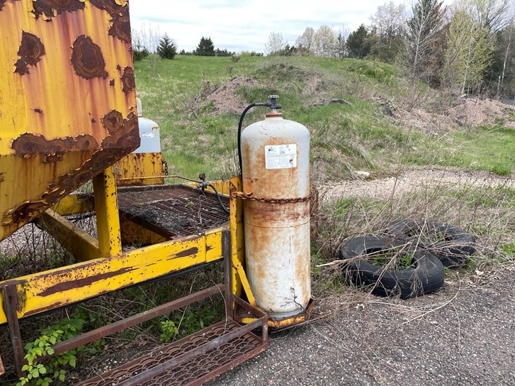 #2818-•-blacktop-patching-trailer-(g)-image-10