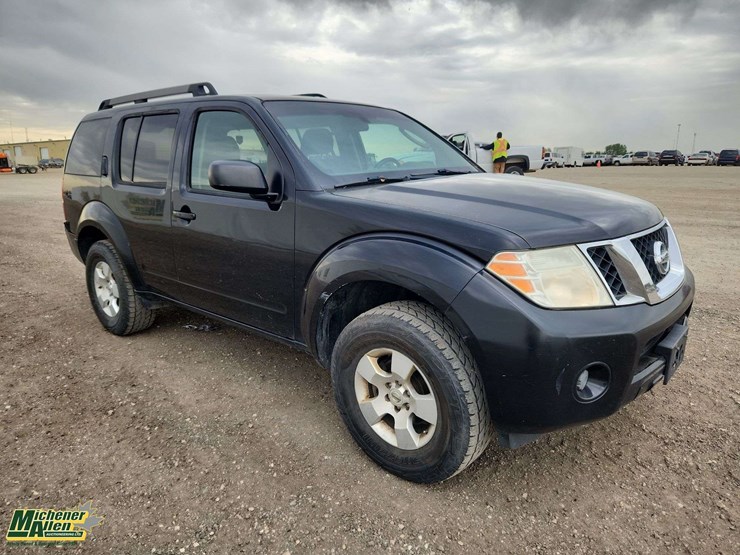 2008-nissan-pathfinder-image-2