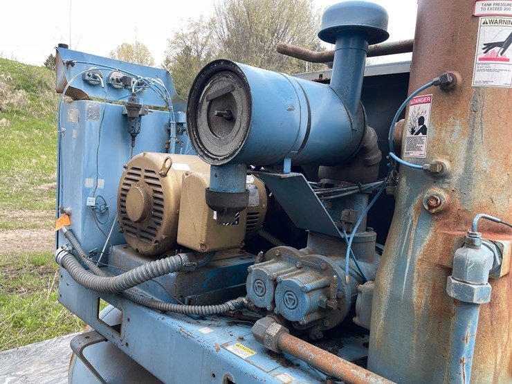 #2816-•-quincy-screw-air-compressor-(g)-image-7