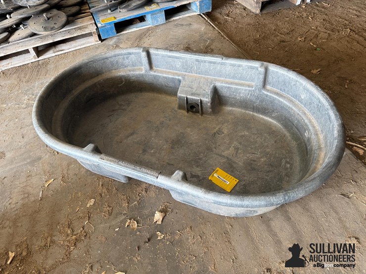 rubbermaid-livestock-tub-image-2