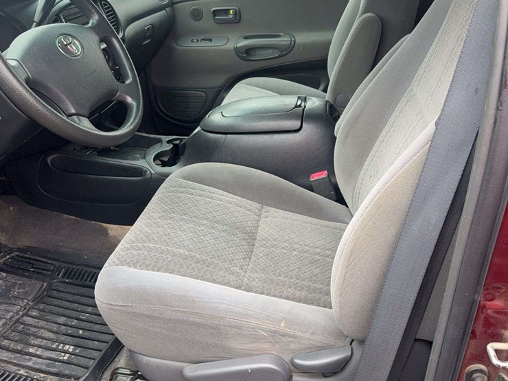 2006-toyota-tundra-image-12