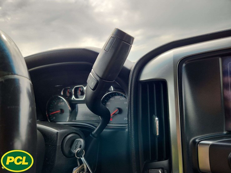 2017-chevrolet-silverado-2500hd-image-23