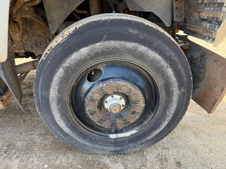 1993-ford-l8000-image-54