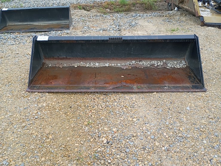 #24749-•-84"-smooth-bucket-skid-steer-attachment-image-1
