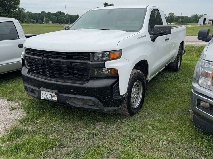 2022-chevrolet-silverado-1500-image-1