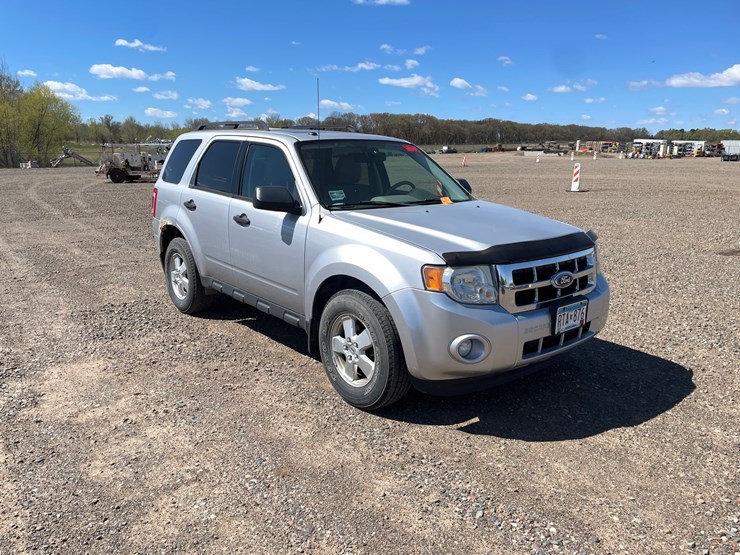 2011-ford-escape-xlt-image-7
