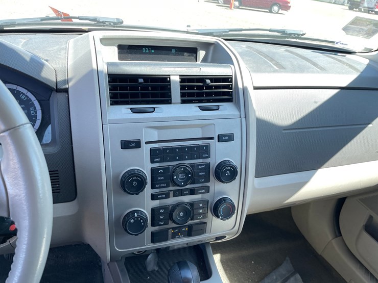 2011-ford-escape-xlt-image-20