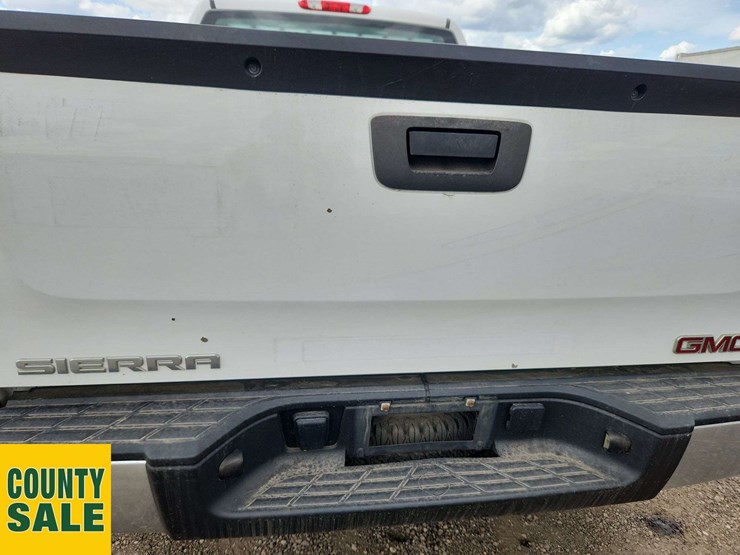 2013-gmc-sierra-1500-image-36