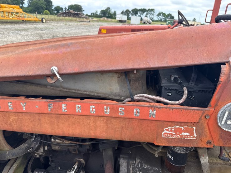 massey-ferguson-135-image-18