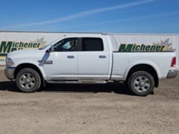 2014-dodge-2500-image-5