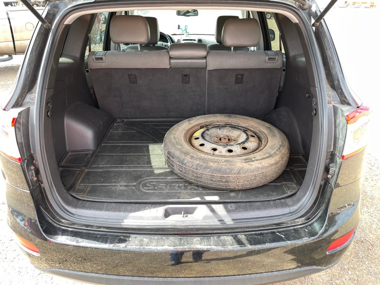 2011-hyundai-santa-fe-image-24