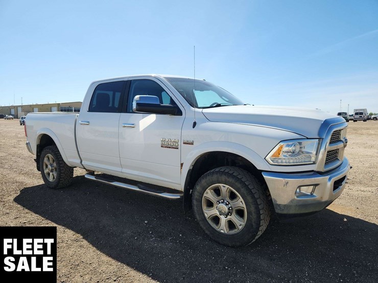2014-dodge-2500-image-2