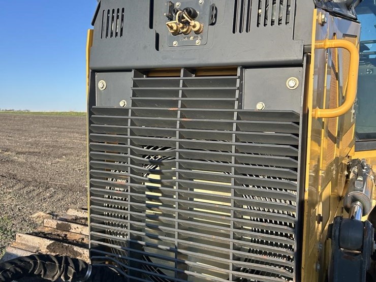 2017-deere-700k-xlt-image-20