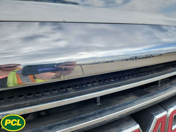 2017-gmc-sierra-2500hd-image-45
