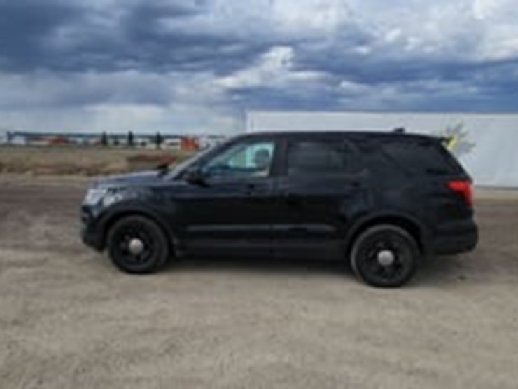 2018-ford-explorer-image-5