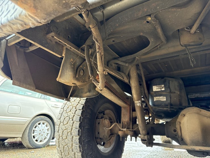 2001-dodge-2500-image-9