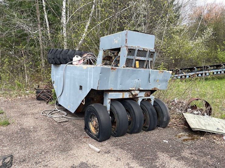 #2808-•-rubber-tire-roller-(g)-image-1