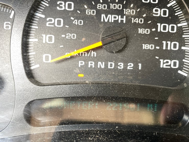 #1304-•-2005-gmc-sierra-pickup-truck-*non-runner*-(has-mn-title)-image-10
